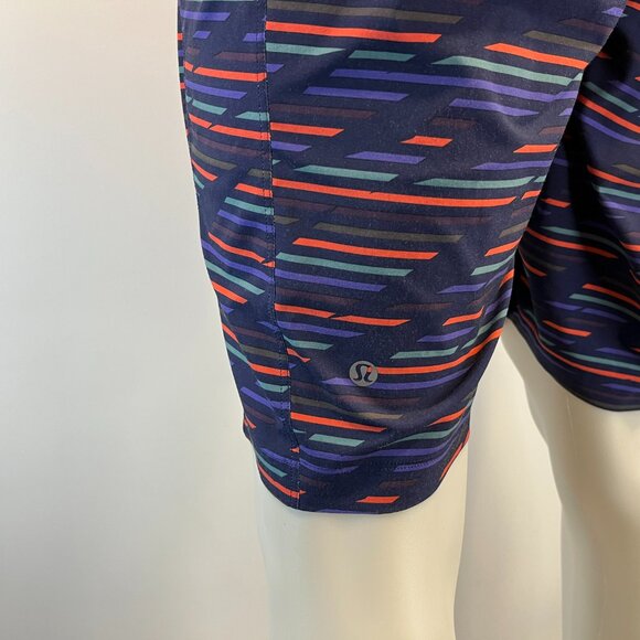 Lululemon Men's Colorful Striped 9" T.H.E. Short - Size Medium - Picture 7 of 8